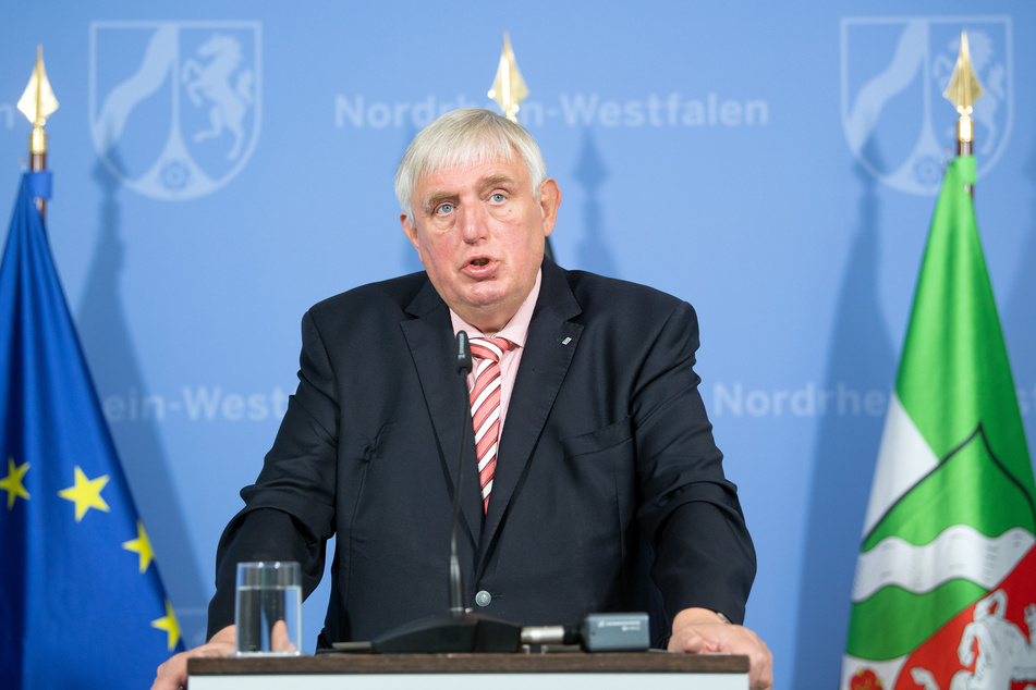 NRW-Gesundheitsminister Karl-Josef Laumann (63, CDU) zeigte sich zuletzt noch zuversichtlich über die vorhandene Impfstoff-Menge.