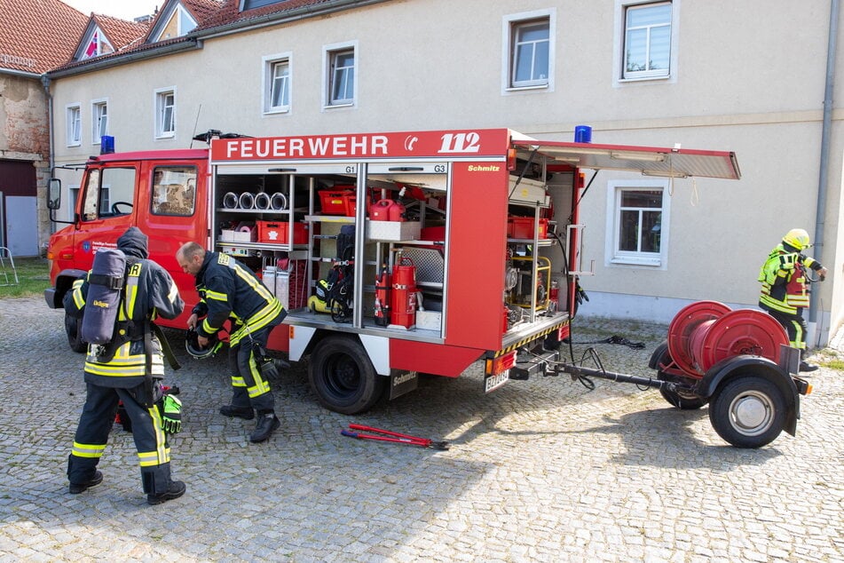 49 Kameraden rückten aus.