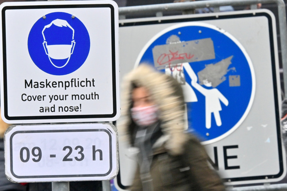 Mit härteren Corona-Auflagen hoffen Bund und Länder, den rasanten Anstieg der Infektionszahlen insbesondere in deutschen Risikoregionen einzudämmen.
