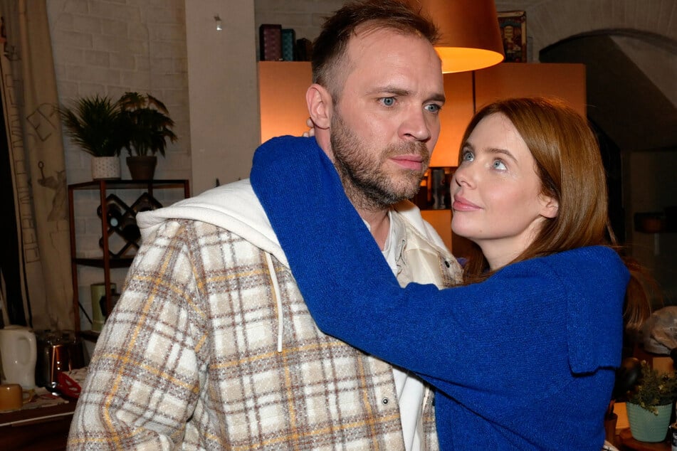 Erik hat Toni erst kürzlich das Jawort gegeben.