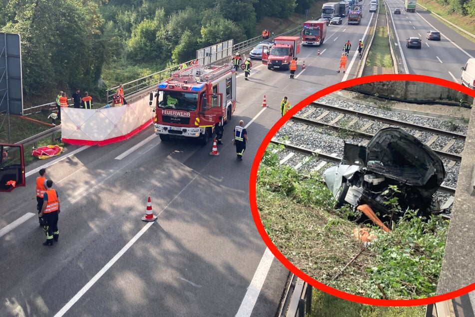 Unfall A3: A3 und Bahnstrecke gesperrt: Auto schleudert auf Gleise, drei Männer sterben bei Unfall