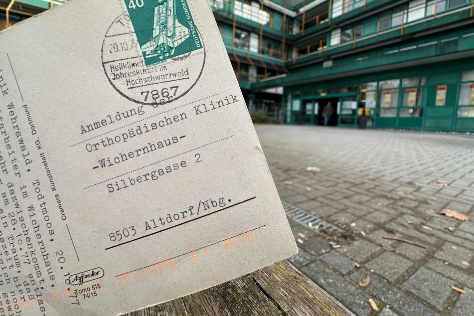 Vor fast einem halben Jahrhundert war ein Franke auf Reha im Schwarzwald. Er schickte seinen Kollegen per Post einen Gruß - der jetzt zugestellt wurde.