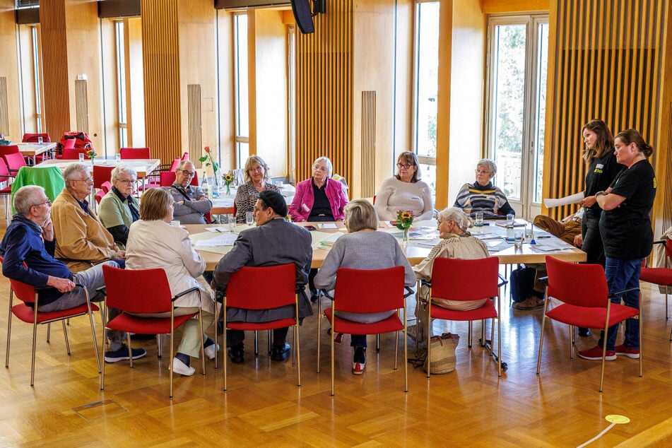 Die Senioren konnten im Rathaus auch an Workshops teilnehmen.