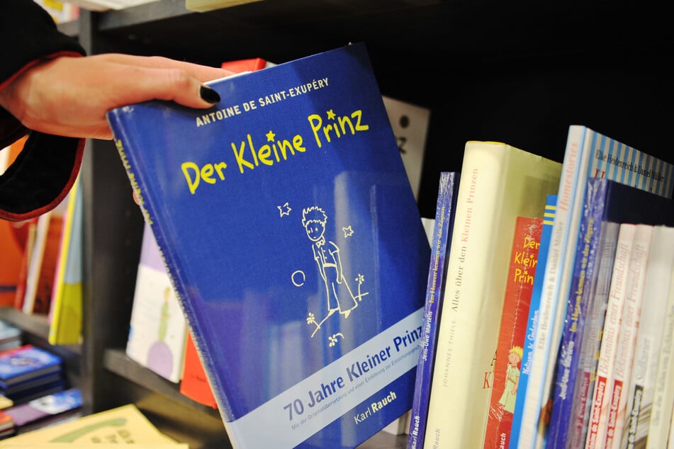 "Der Kleine Prinz" ist heute das bekannteste und meistgelesene Buch aus Frankreich, wurde mittlerweile sogar ins Klingonische übersetzt.