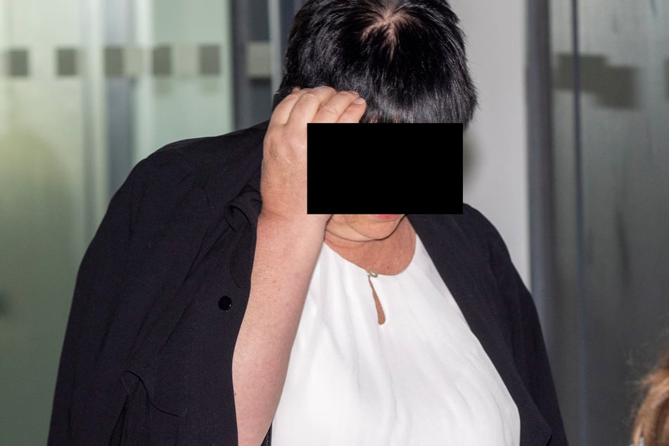 Heike R. (57) musste sich am Dienstag zum ersten Mal in ihrem Leben vor Gericht verantworten.