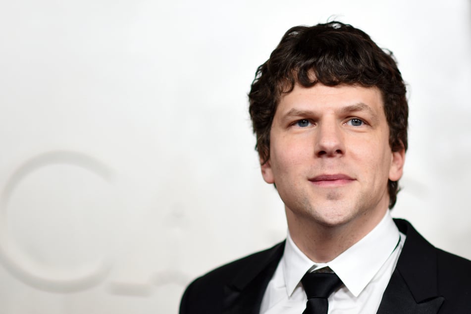 Jesse Eisenberg spendet Niere an einen Fremden: "Habe einfach so viel Blut in mir"
