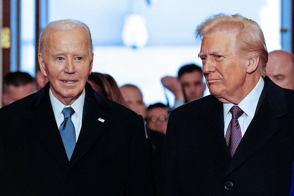 Donald Trump (r.) said in a Sunday interview that the "good parts" of today's economy flow from his policies, while the bad can be blamed on Joe Biden.