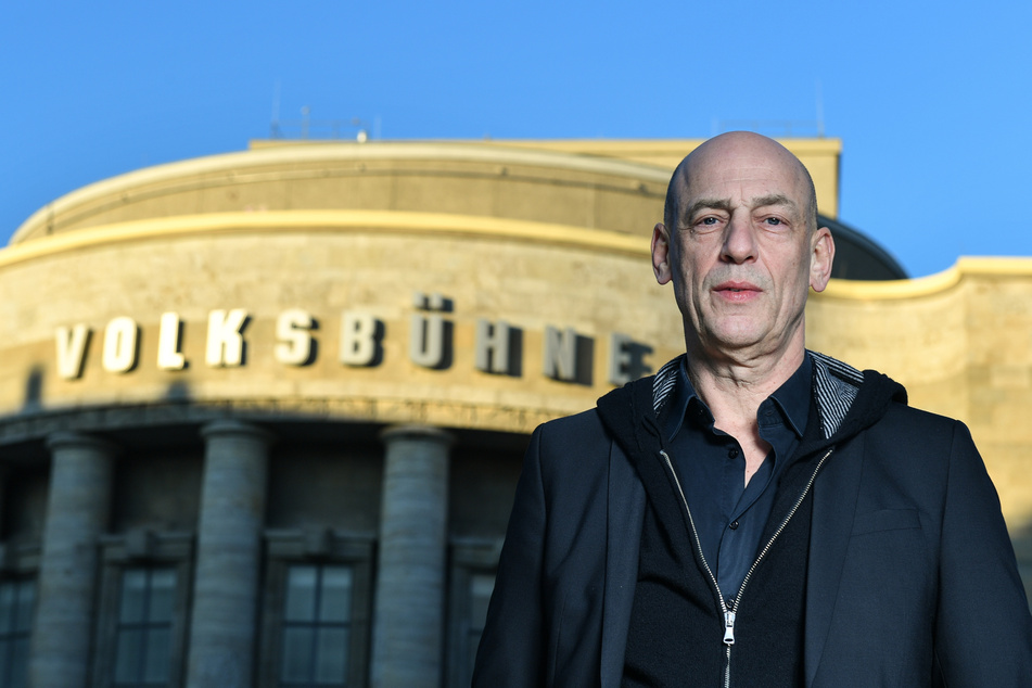 Etliche Frauen erheben #MeToo-Vorwürfe gegen den Volksbühnen-Intendanten Klaus Dörr (60).