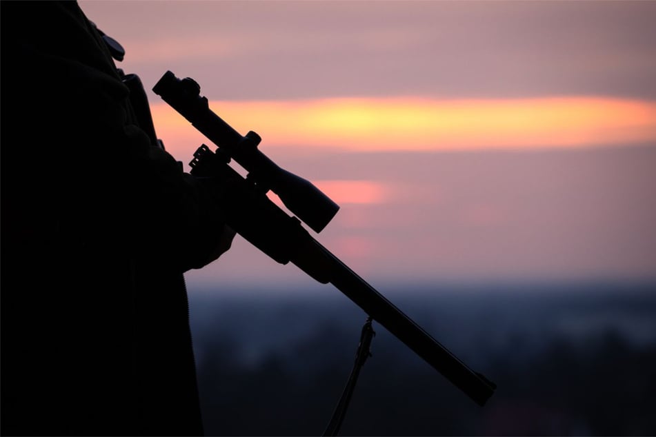 Laut Gericht haben die Waffenbehörden nun eine rechtssichere Grundlage, die waffenrechtliche Erlaubnis bei AfD-Mitgliedern zu entziehen. (Symbolfoto)