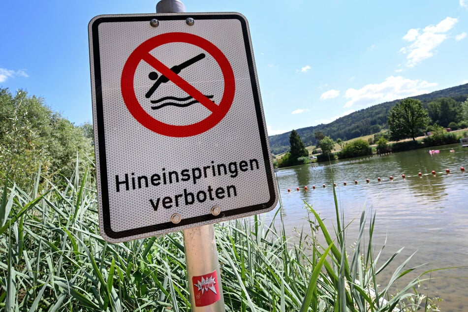 In Flüssen und anderen wilden Gewässern lauern selbst auf geübte Schwimmerinnen und Schwimmer große Gefahren.