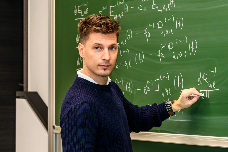 Lag sonst immer genau mit seinen Prognosen: Prof. Kristan Schneider (41), Professor für Mathematik an der Hochschule Mittweida.
