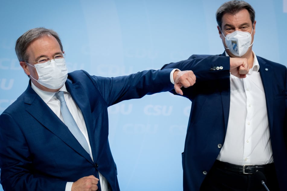 Optimistisch: Armin Laschet (60, l.), CDU-Kanzlerkandidat, CDU-Bundesvorsitzender und Ministerpräsident von Nordrhein-Westfalen, mit Markus Söder (54), CSU-Vorsitzender und Ministerpräsident von Bayern.
