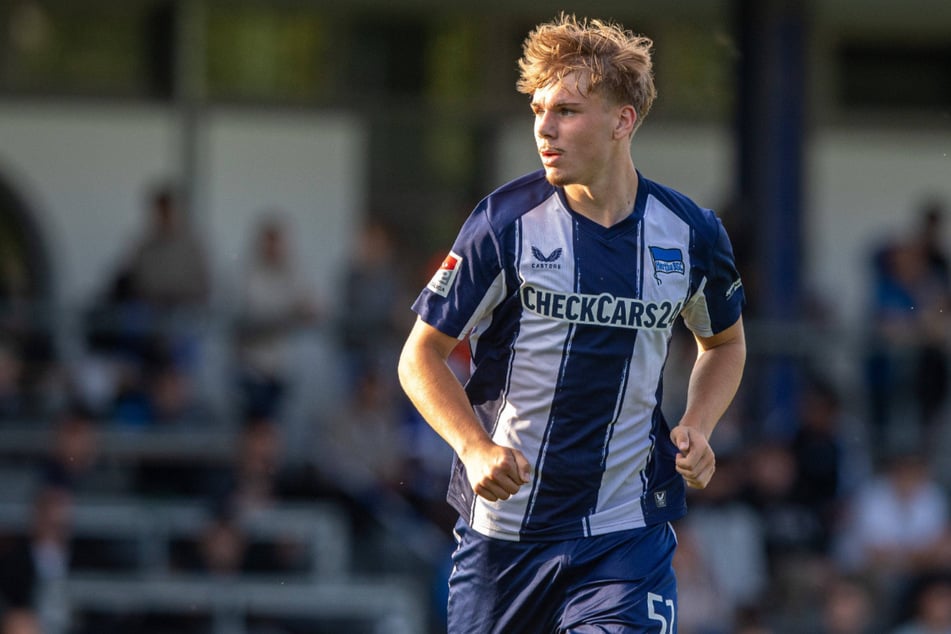 Stürmer Niklas Hildebrandt (17) gab bei der Bielefeld-Klatsche sein Profidebüt.