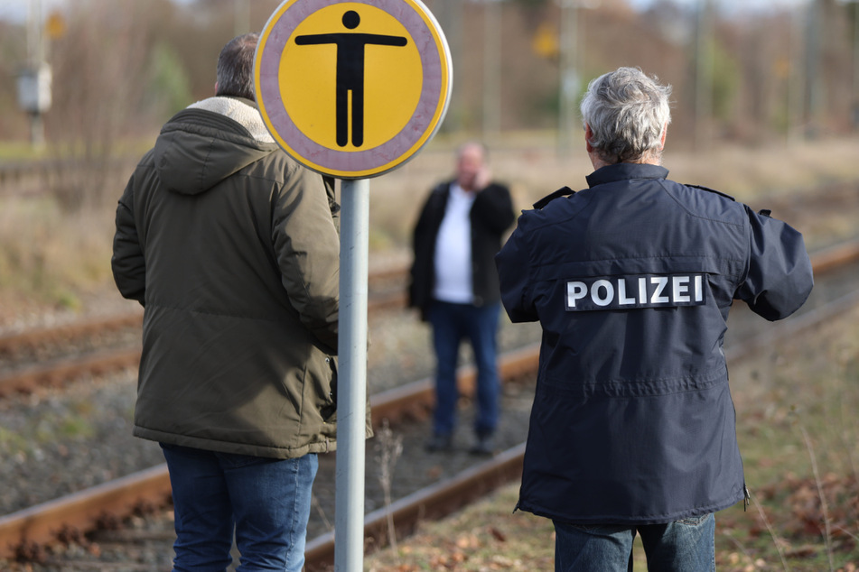 Bislang steht fest: Ein Mensch ist in Gunzenhausen ums Leben gekommen, ein zweiter schwer verletzt worden.