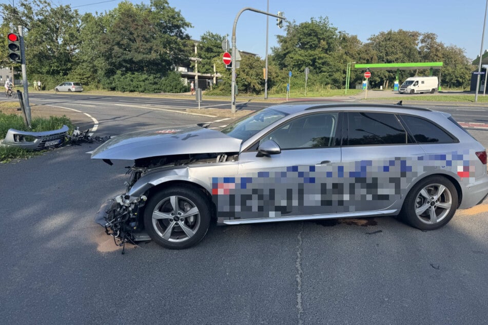 Der Audi wurde deutlich sichtbar beschädigt.