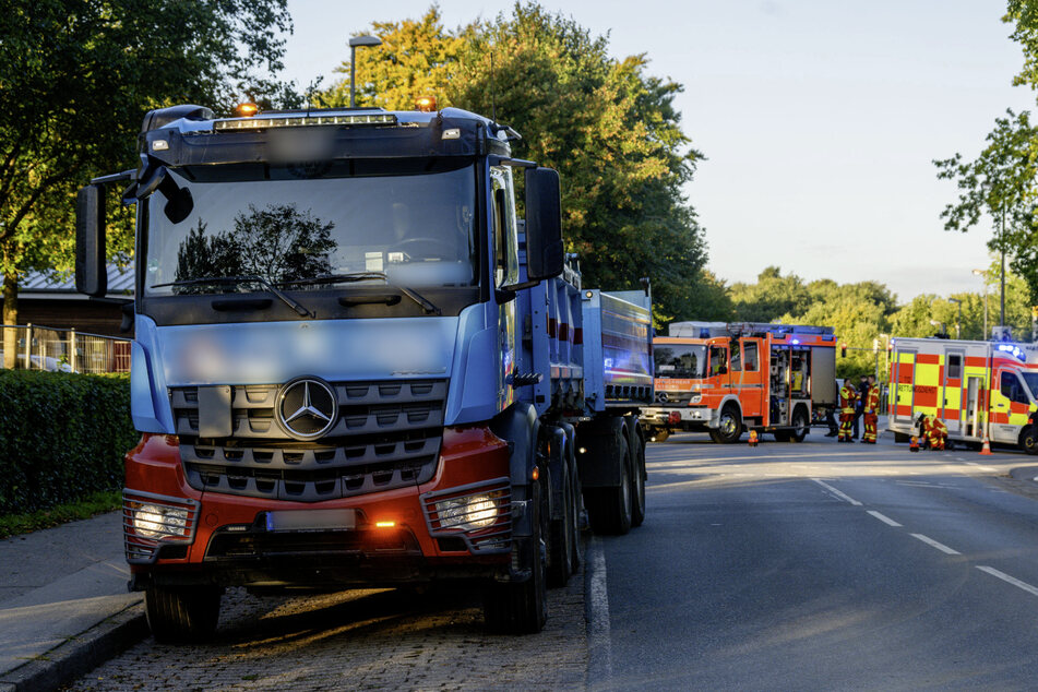 Der Lkw-Fahrer bekam von dem Unglück zunächst nichts mit.