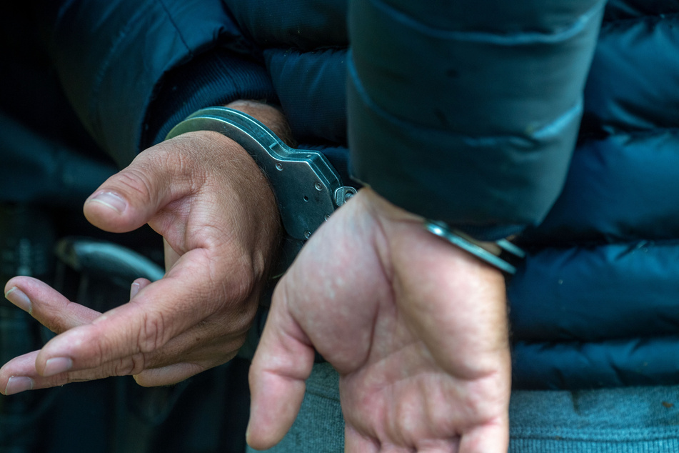 Der polizeibekannte Mann kam in Untersuchungshaft. (Symbolbild)