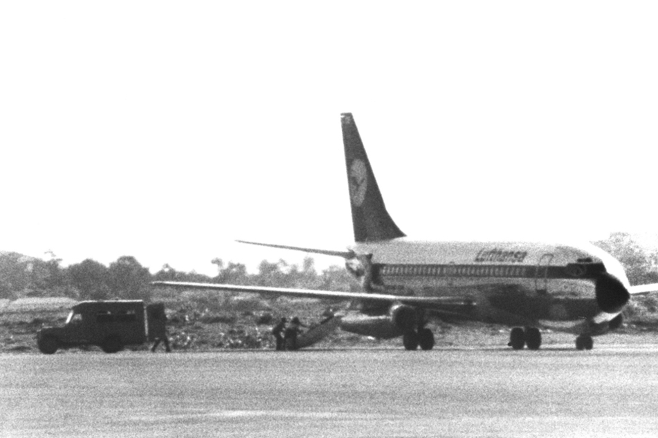 Die am 13. Oktober 1977 entführte "Landshut" nach der Landung in Mogadischu (Somalia). (Archiv)