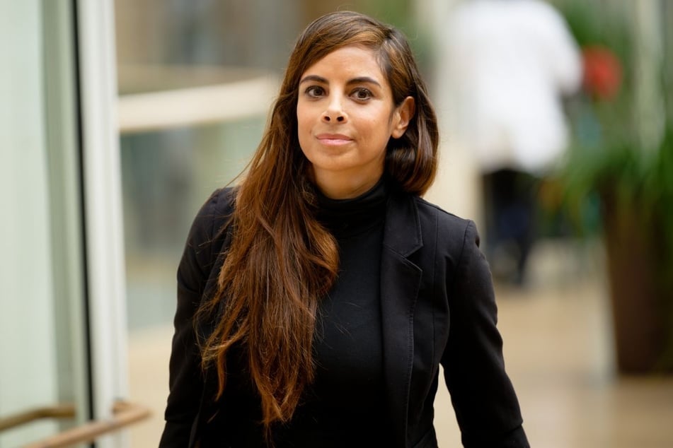 Collien Fernandes: Nach Maulkorb: Collien Fernandes erhebt Vorwürfe gegen Anwälte ihrer Tochter