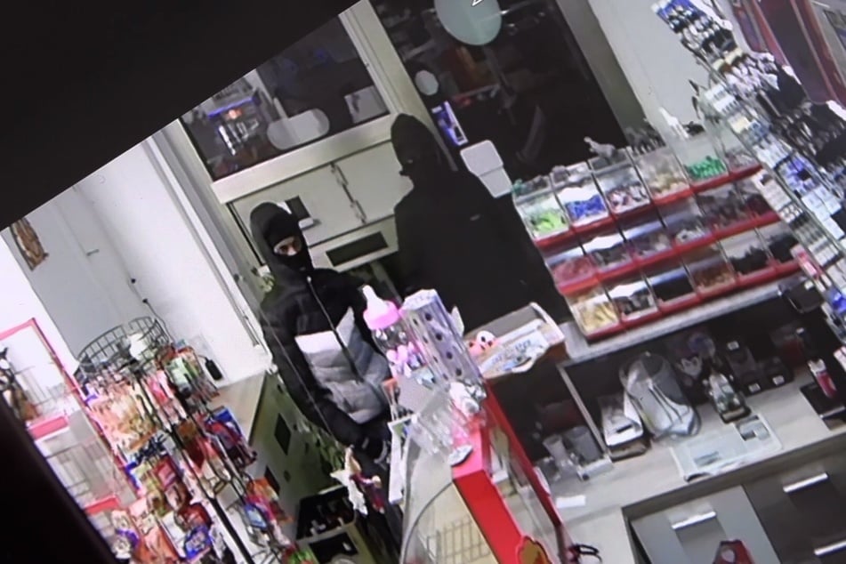 Die Teenager (16) hatten den Kiosk in Wuppertal am vergangenen Wochenende betreten - jedoch sicher nicht mit dem Ausgang des Überfalls gerechnet.