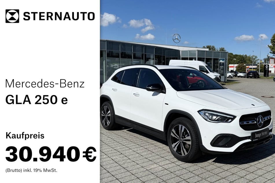 Energieverbrauch gew. komb.: 1,4 l/100 km; Stromverbrauch gew. komb.: 15,5 kWh/100km; CO₂-Emissionen gew. komb.: 32 g/km; CO₂-Klasse: B