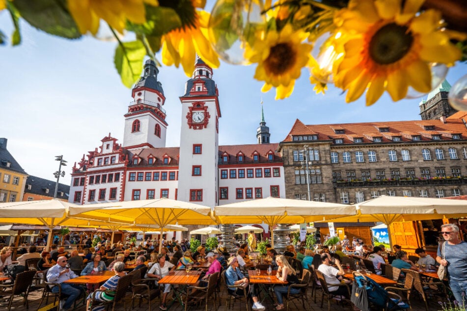 Noch bis zum 18. August kommen Weinliebhaber beim Chemnitzer Weinfest auf ihre Kosten.