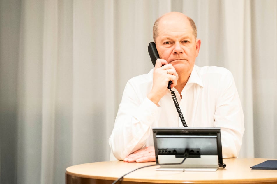 Die Mehrheit der Deutschen will ein Telefonat zwischen Bundeskanzler Olaf Scholz (66, SPD) und Kreml-Chef Putin.