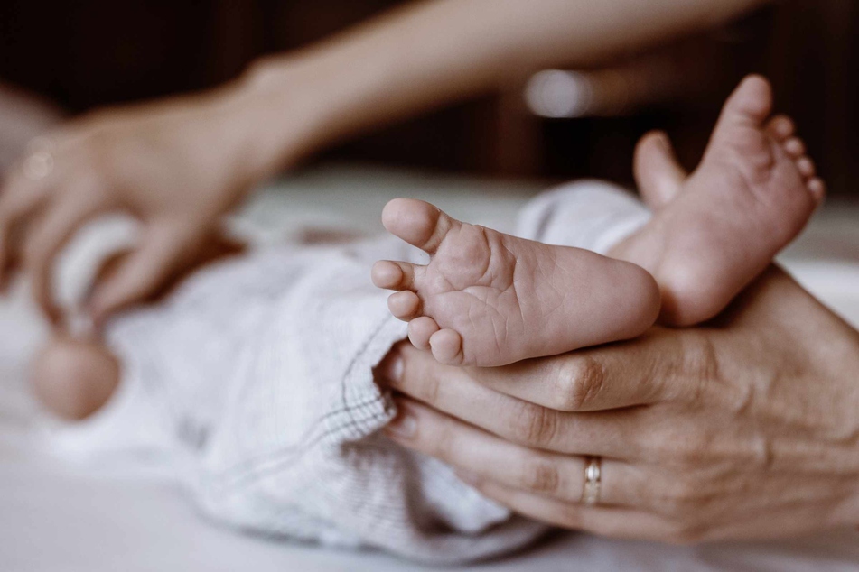 In Paraguay wurde ein Neugeborenes nach der Geburt für tot erklärt. Ein fataler Irrtum, denn das Baby war noch am Leben und wäre beinahe beerdigt worden. (Symbolbild)