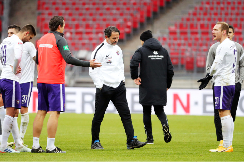 Enttäuschung beim FCE: Aue kassierte in Nürnberg eine ärgerliche 0:1-Niederlage.