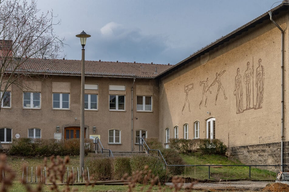 Noch kann der aktuelle Standort der Schwimmhalle in Klotzsche (Zum Windkanal 14) weiter genutzt werden.