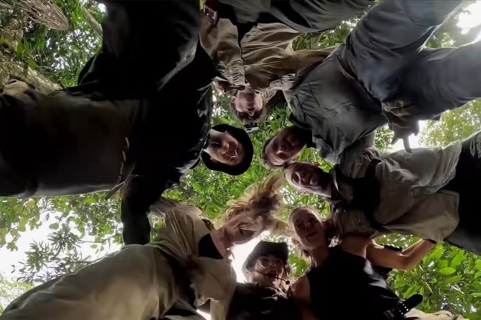 In der Nacht wird das Team von Tiergeräuschen wachgehalten.