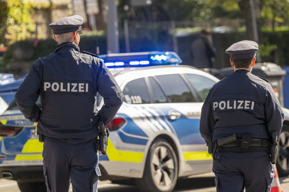 Die Polizei ermittelt nach antiisraelischen Parolen an einer Uni-Mauer. (Symbolbild)