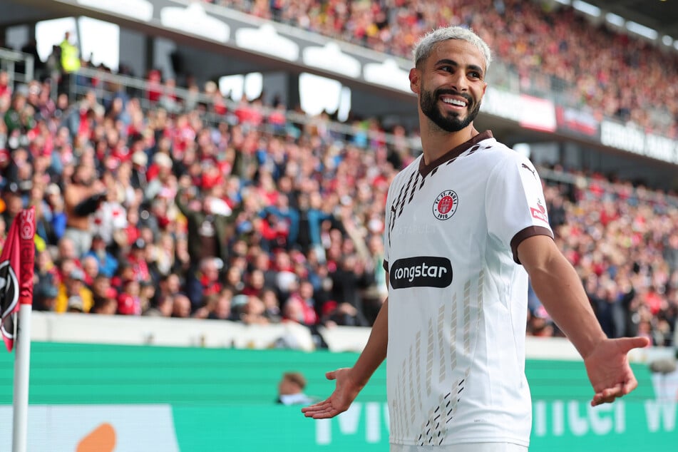 Mit zwei Toren und einer Vorlage war der 24-Jährige der Matchwinner für die Kiezkicker.