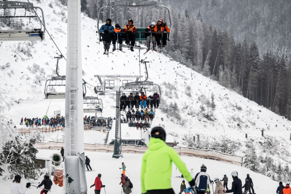An diesem Wochenende gibt es für Wintersportler keine andere Anlaufstelle als Winterberg in NRW.