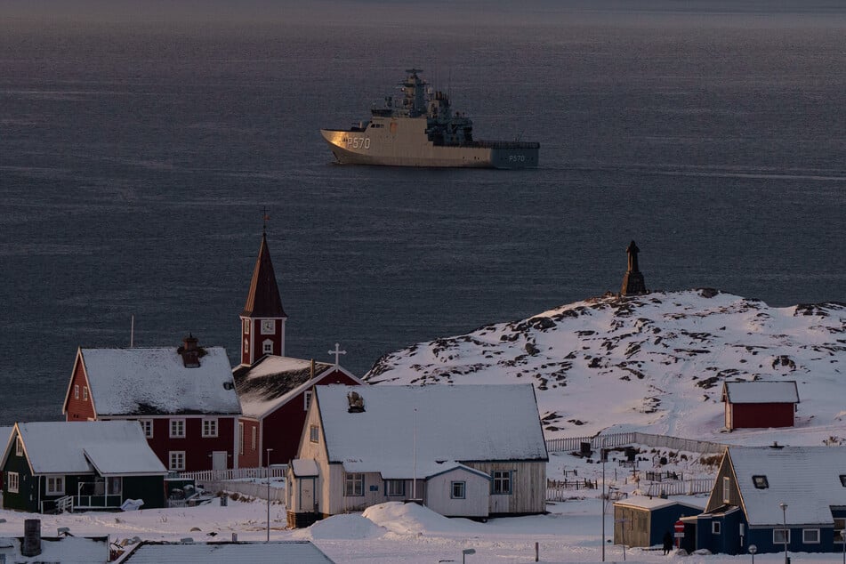 Ein dänisches Schiff patrouillierte im Januar vor der grönländischen Hauptstadt Nuuk.