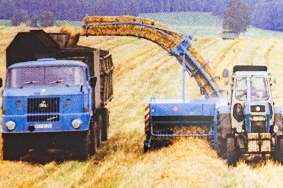 Ernteschlacht in der DDR. Landmaschinen aus dem Kombinat Fortschritt besaß damals jede LPG.