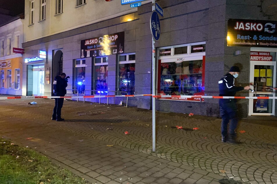 Die Ermittlungen zu der Attacke dauern noch an.