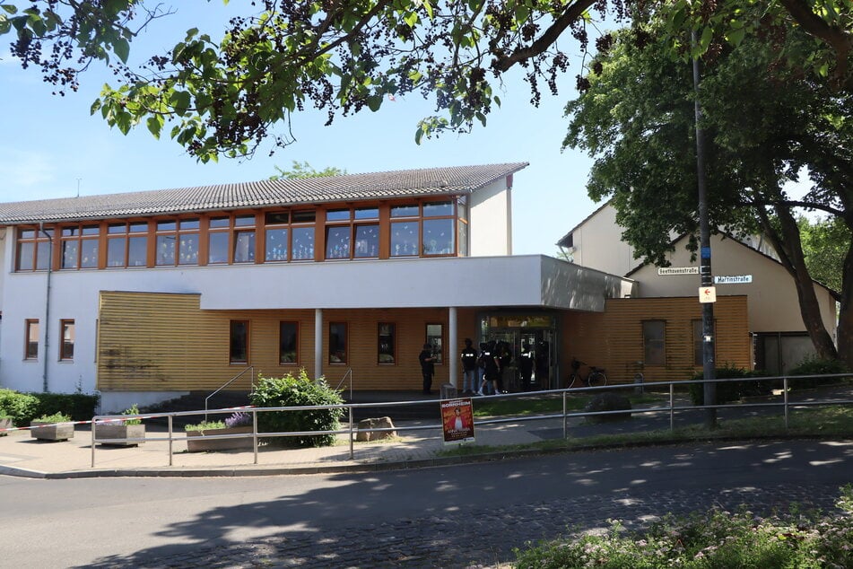 An der Heinrich-Böll-Gesamtschule in Bornheim-Merten kam es zu einem Großeinsatz.