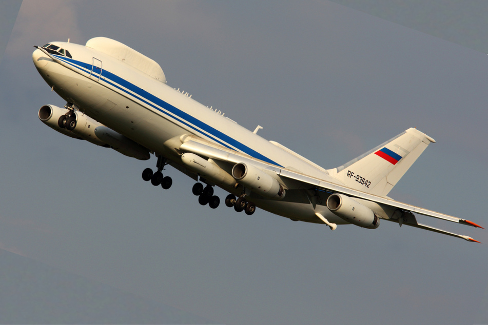 Putins letzte Festung: Weltuntergangs-Flugzeug über Moskau gesichtet!