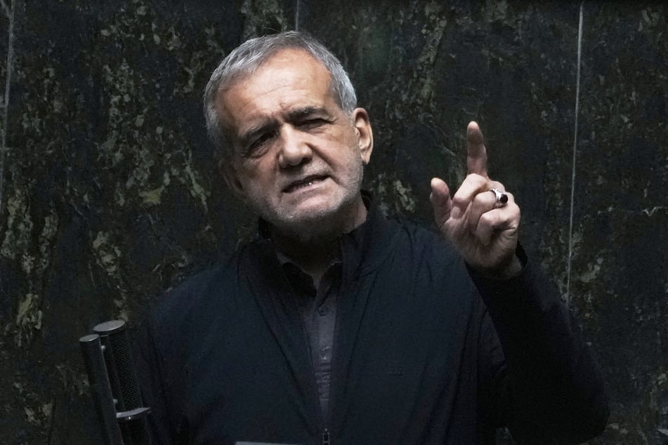 Der iranische Präsident Massud Peseschkian (71).