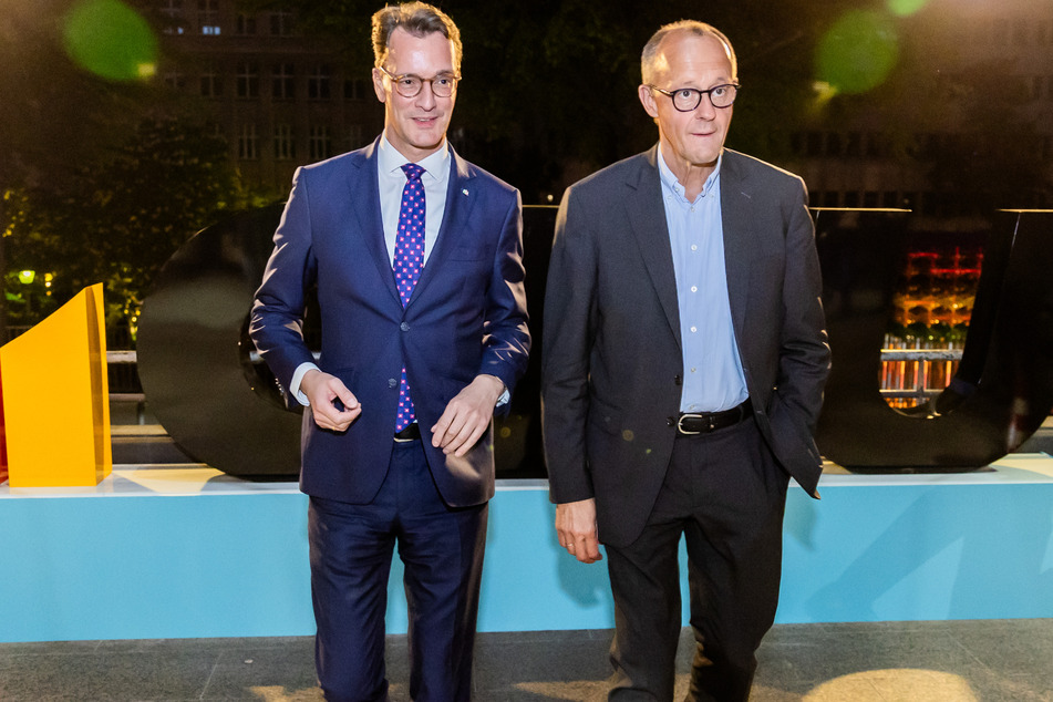 Gelten nicht gerade als die besten Freunde: NRW-Ministerpräsident Hendrik Wüst (48, l.) und CDU-Chef Friedrich Merz (68).