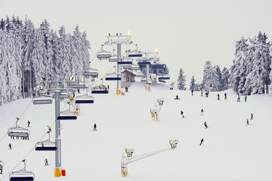 Eine Skipiste bei Winterberg im Sauerland.