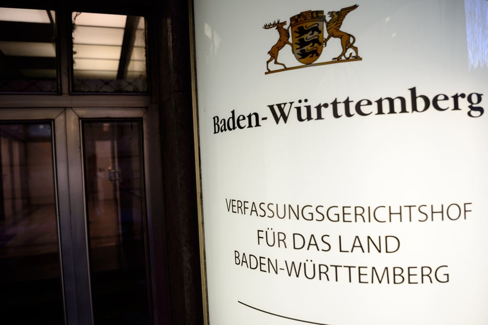 Mitte August wollen die kleinen Parteien eine Klage beim Verfassungsgerichtshof in Stuttgart einreichen. (Archiv)