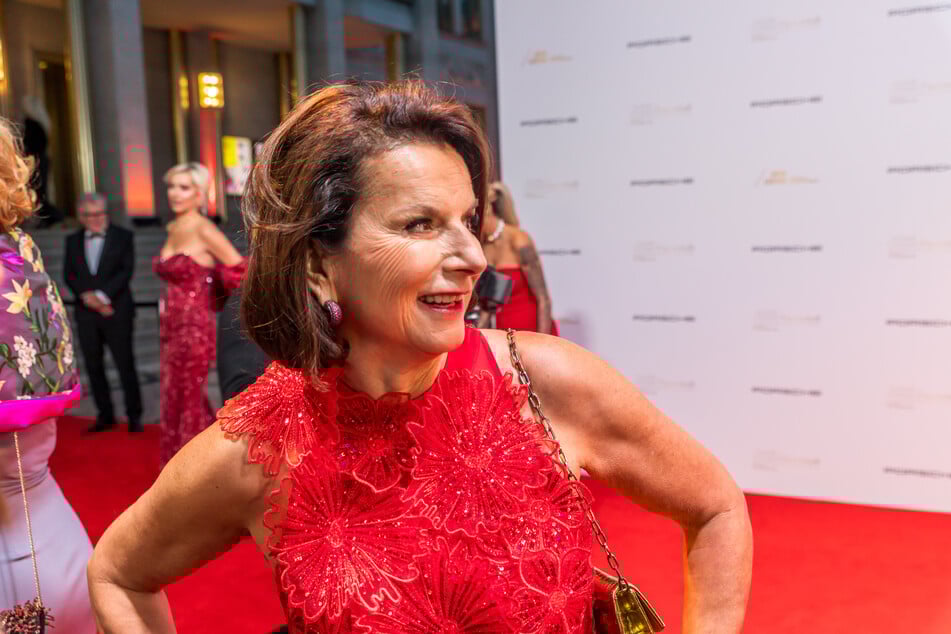 Claudia Obert (64) hat öffentlich Partei für ihre Freundin ergriffen.