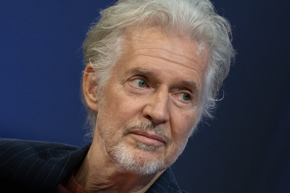 Frank Schätzing (68) gilt als einer der erfolgreichsten Autoren Deutschlands. Allein sein Thriller "Der Schwarm" (2004) wurde bislang über 4,5 Millionen Mal verkauft.