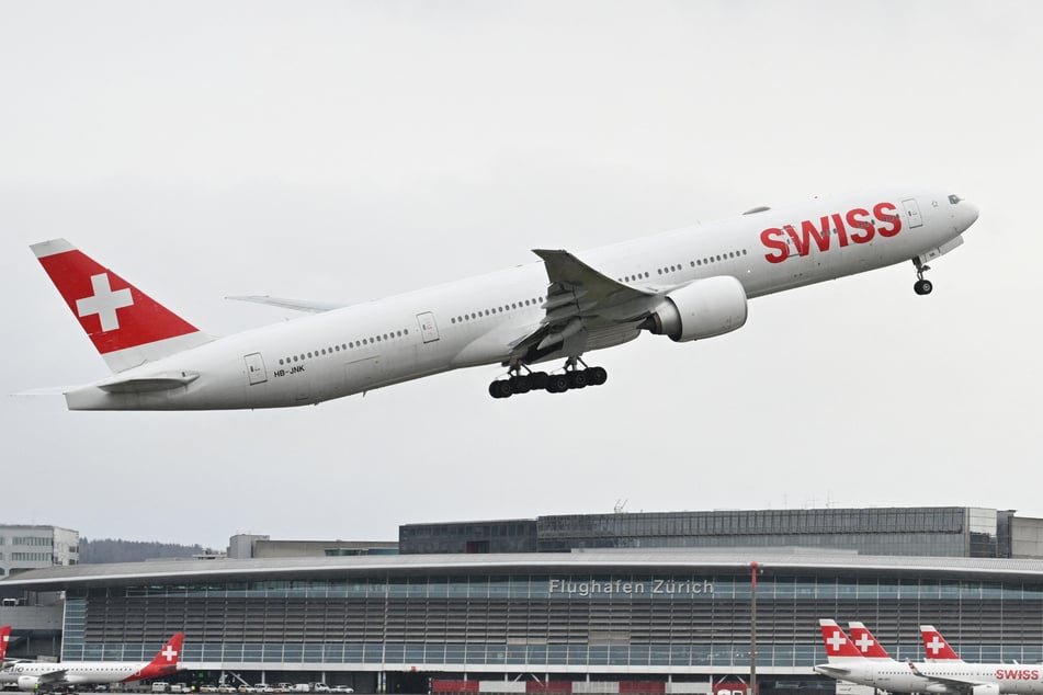Während sie schlief: Frau in der Business Class sexuell belästigt