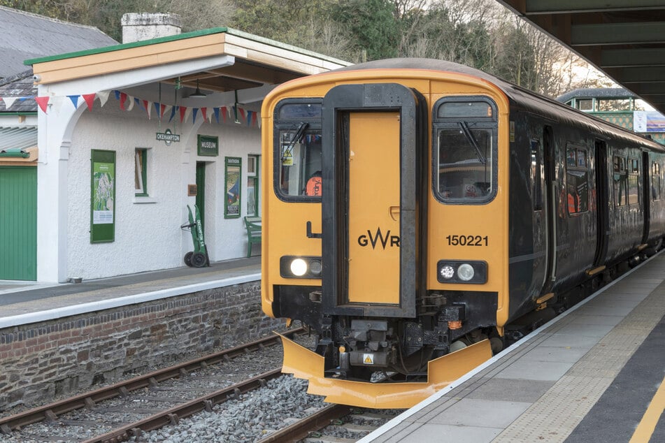 Ein Zug der Great Western Railway (GWR) musste in Redhill gestoppt werden. (Archivbild)