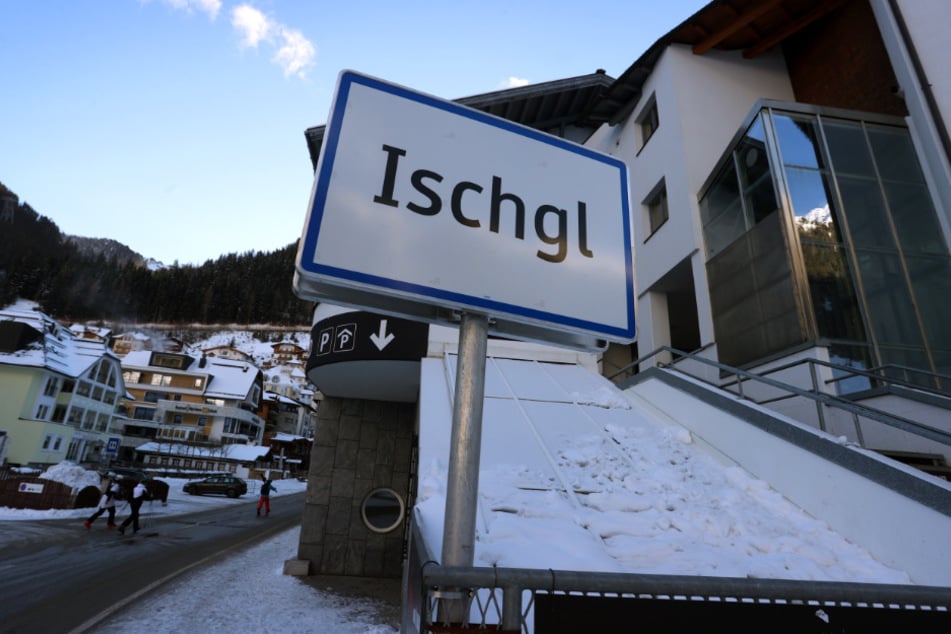 Ein Paar hatte in Ischgl insgesamt zehn Jacken übergezogen.