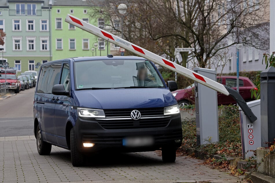 Die Beschuldigte im Fall Fabian bleibt laut Gericht weiter in Haft.