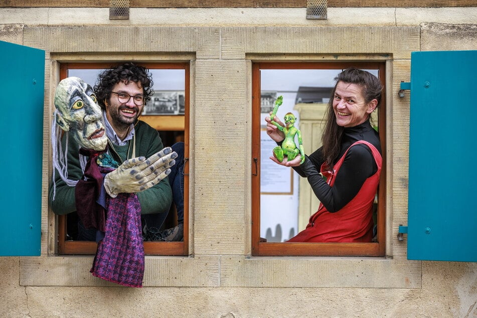 Freuen sich schon auf den Markt: Björn Reinemer (37), künstlerischer Leiter des Budenzaubers, und Bianka Heuser (51) von der Theatermanufaktur Dresden.